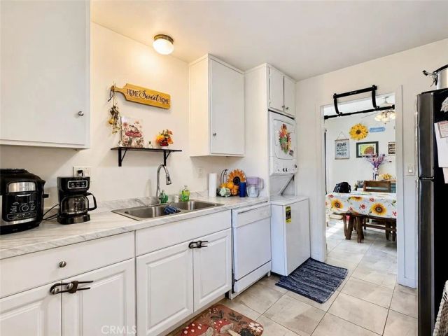 3502 Towne Center Dr., La Verne, CA 91750