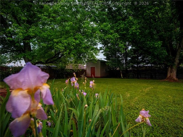 54 Corey Drive, Poca, WV 25159