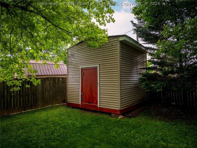 54 Corey Drive, Poca, WV 25159