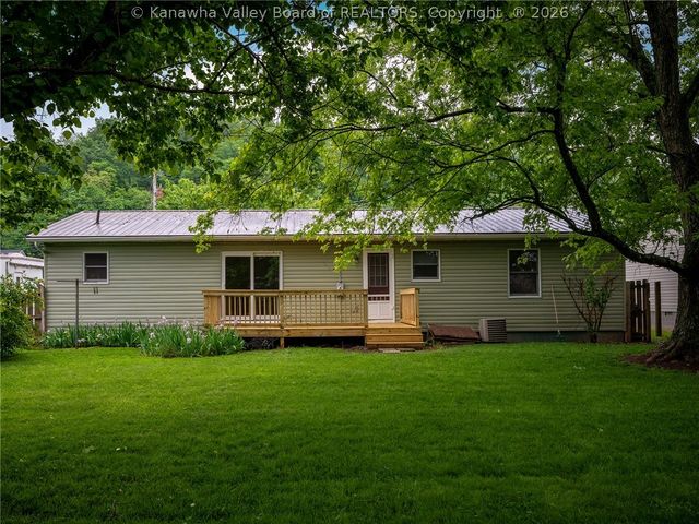 54 Corey Drive, Poca, WV 25159