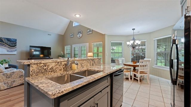 15150 Wild Honey Lane, Garfield, AR 72732