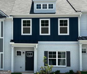 1907 Victoria Way 115, Conyers, GA 30013
