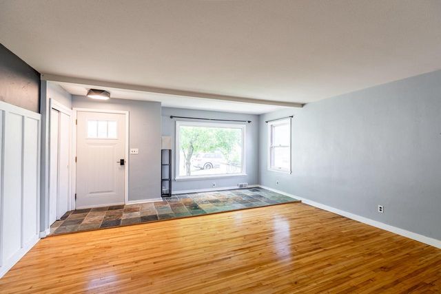 2332 Ferry STREET, La Crosse, WI 54601