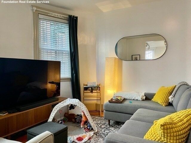 1697 Commonwealth Ave 2, Boston, MA 02135