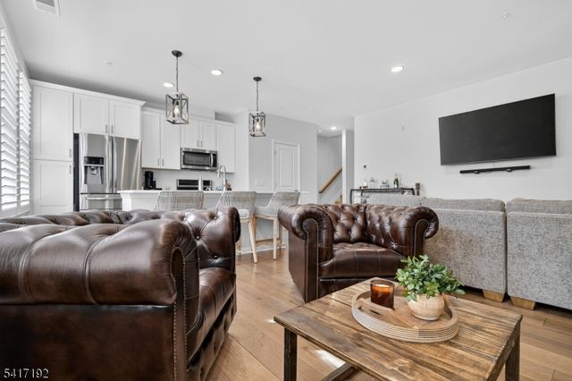 29 Robeson St, Somerville Boro, NJ 08876