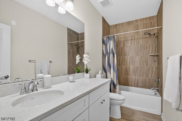 29 Robeson St, Somerville Boro, NJ 08876