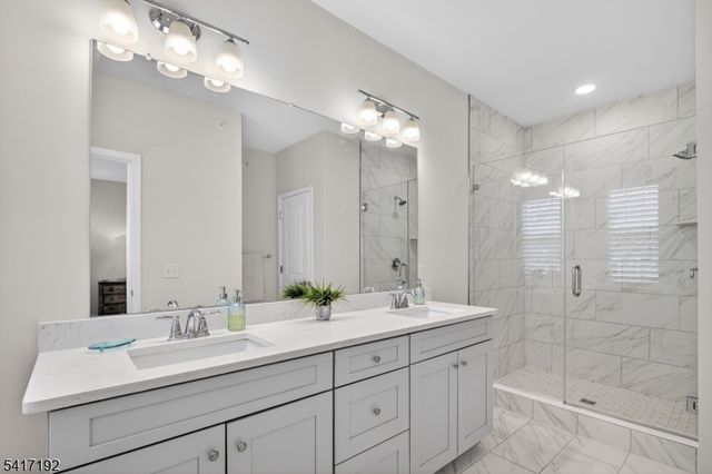 29 Robeson St, Somerville Boro, NJ 08876