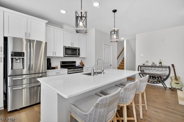 29 Robeson St, Somerville Boro, NJ 08876