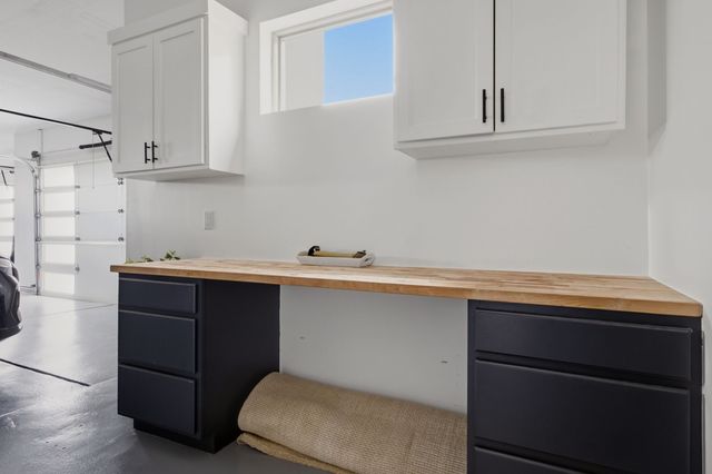 95 Todos Juntos Road, Corrales, NM 87048