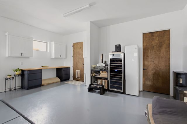 95 Todos Juntos Road, Corrales, NM 87048