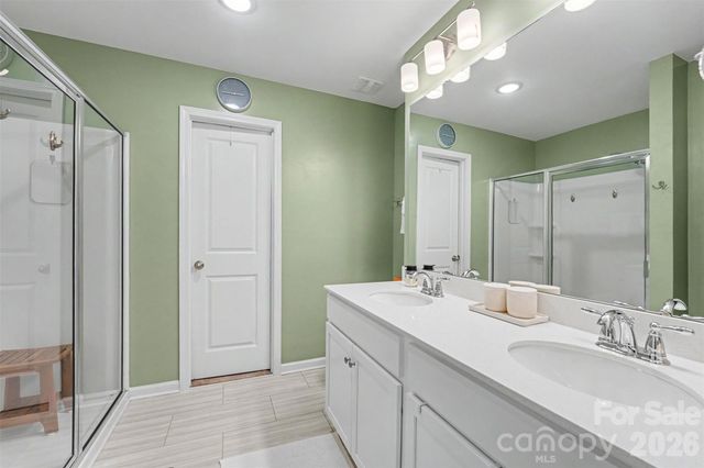 2007 Karen Woods Lane, Charlotte, NC 28216