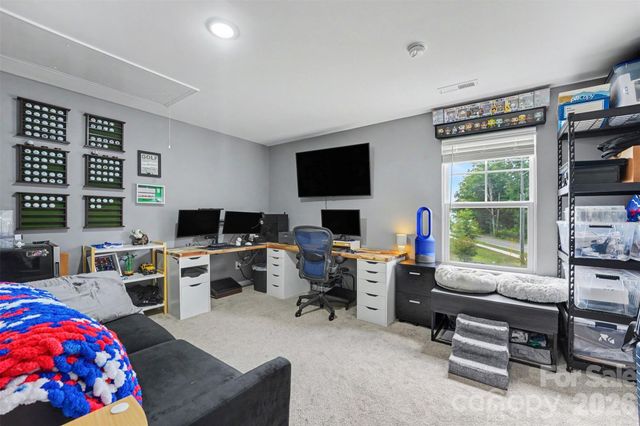 2007 Karen Woods Lane, Charlotte, NC 28216