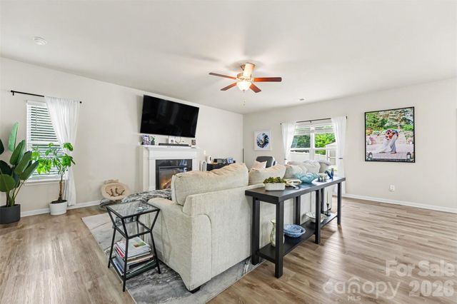 2007 Karen Woods Lane, Charlotte, NC 28216