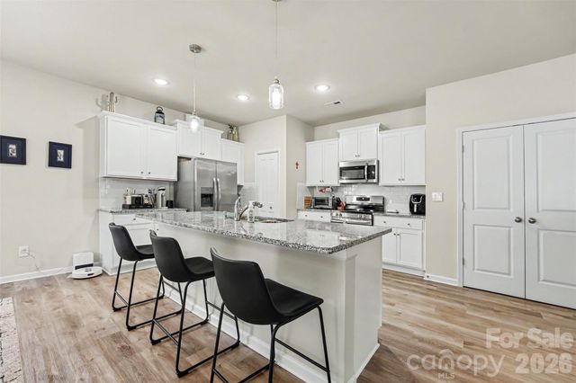 2007 Karen Woods Lane, Charlotte, NC 28216