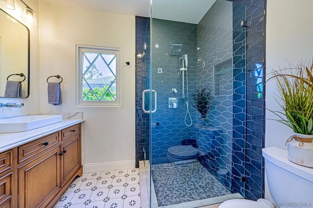 268 S Arden Blvd., Los Angeles, CA 90004