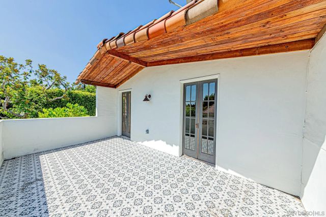 268 S Arden Blvd., Los Angeles, CA 90004