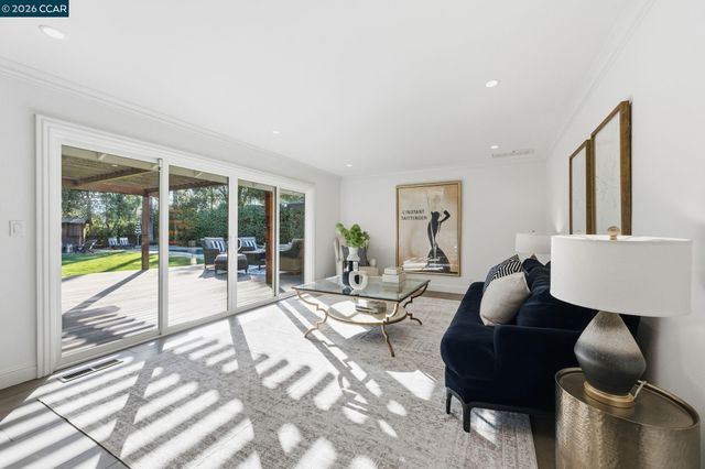 314 Draeger Dr, Moraga, CA 94556