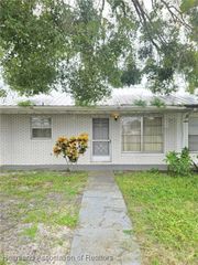 1009 W Walnut Street, Avon Park, FL 33825