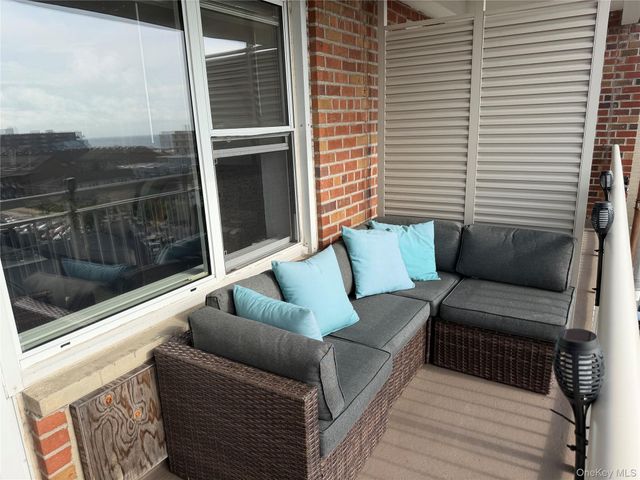 855 E Broadway 5G, Long Beach, NY 11561