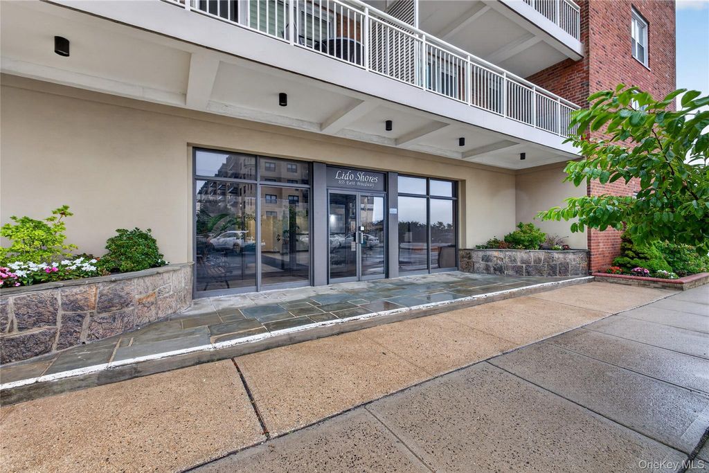 855 E Broadway 5G, Long Beach, NY 11561 — photo 2
