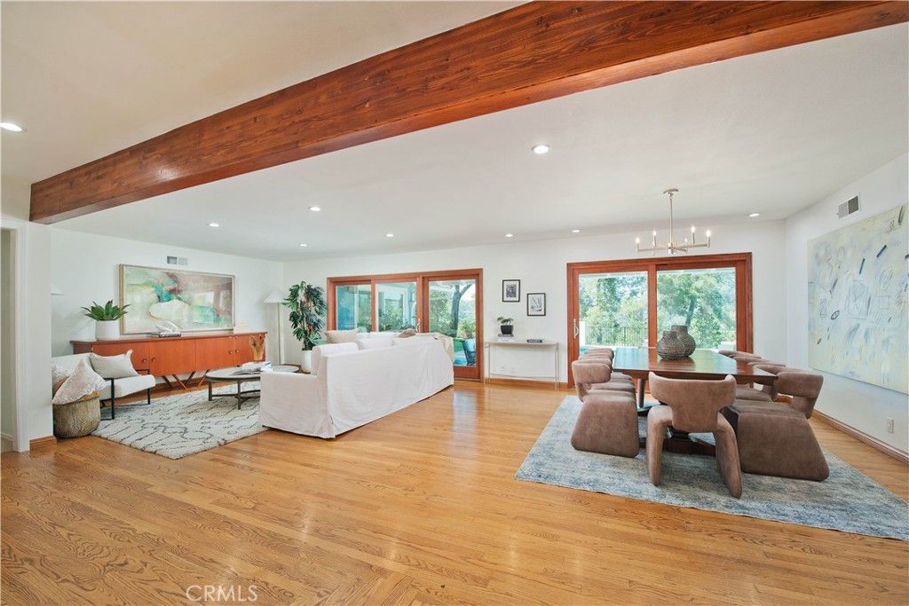 Image 12 of property listing at 16529 Adlon Road, Encino, CA 91436