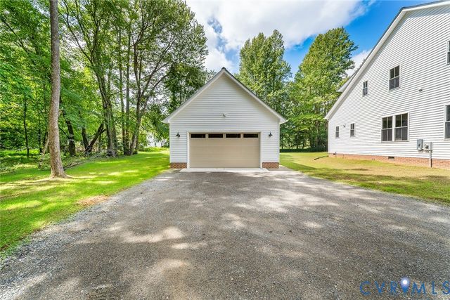 8299 Pamlico Rd, Hanover, VA 23005