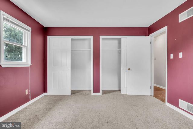 36 EDGELEA DR, Chambersburg, PA 17201