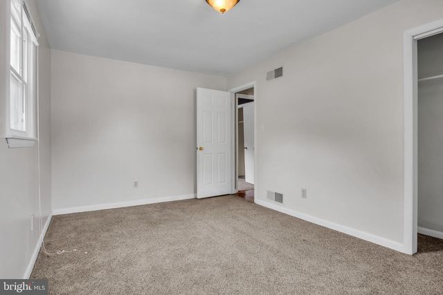 36 EDGELEA DR, Chambersburg, PA 17201