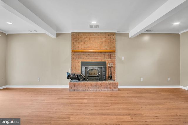 36 EDGELEA DR, Chambersburg, PA 17201