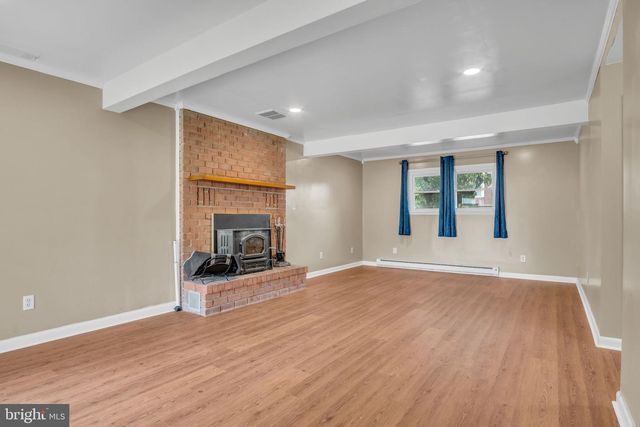 36 EDGELEA DR, Chambersburg, PA 17201