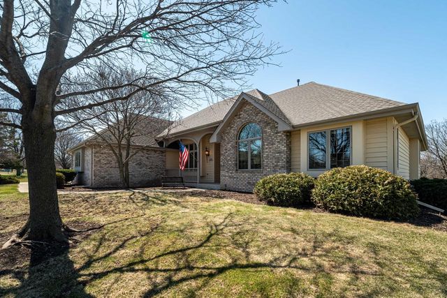 W150N10257 Windsong CIRCLE, Germantown, WI 53022