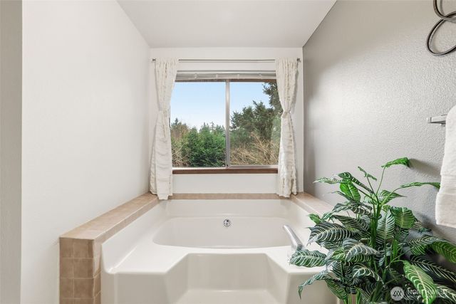 35916 23rd Place S, Federal Way, WA 98003