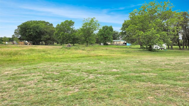 14628 FM RD 148, Scurry, TX 75158