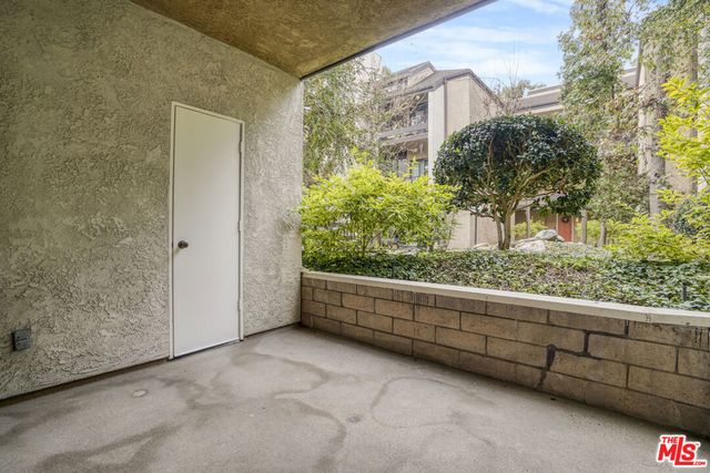 8707 Falmouth Avenue 101, Playa Del Rey, CA 90293