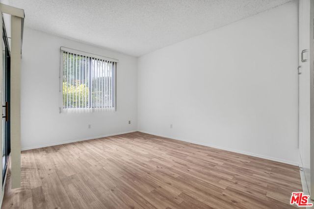 8707 Falmouth Avenue 101, Playa Del Rey, CA 90293