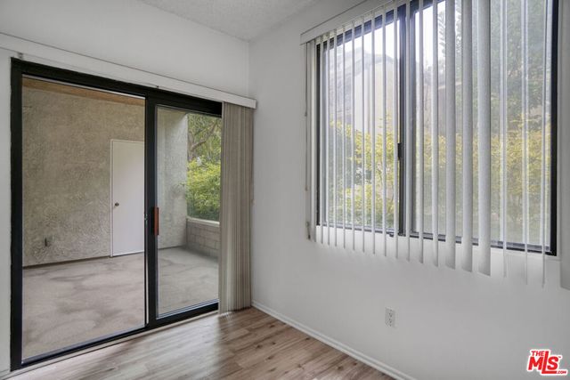 8707 Falmouth Avenue 101, Playa Del Rey, CA 90293