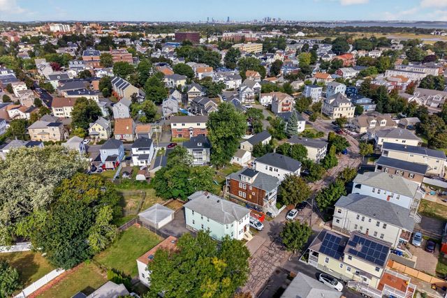41 Harrington Ave 41, Quincy, MA 02169