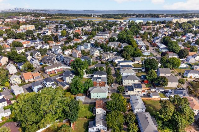 41 Harrington Ave 41, Quincy, MA 02169