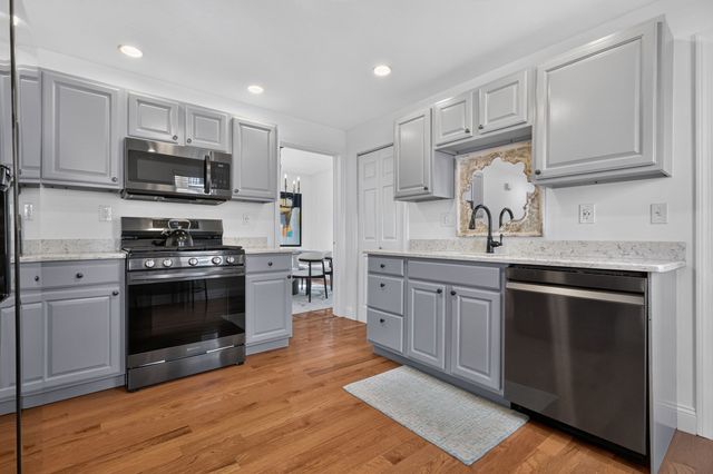41 Harrington Ave 41, Quincy, MA 02169