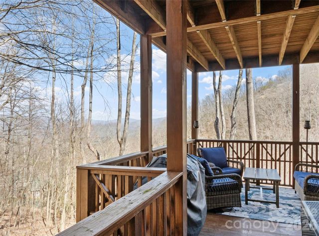 61 Creekside Way G-101, Burnsville, NC 28714