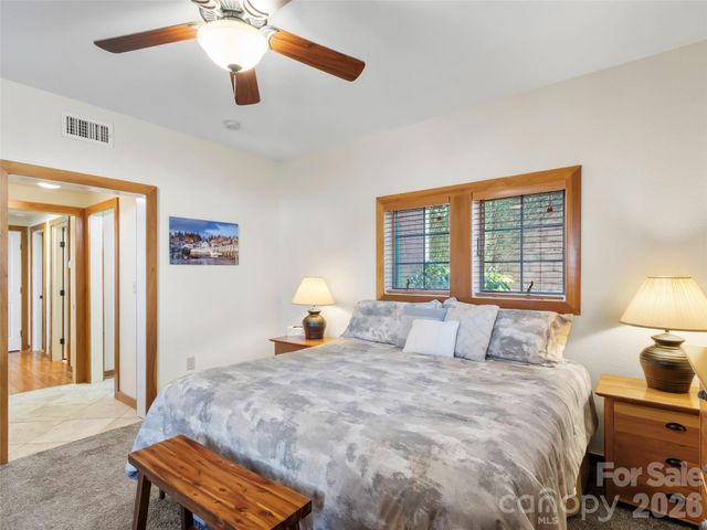 61 Creekside Way G-101, Burnsville, NC 28714