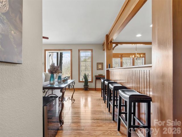 61 Creekside Way G-101, Burnsville, NC 28714