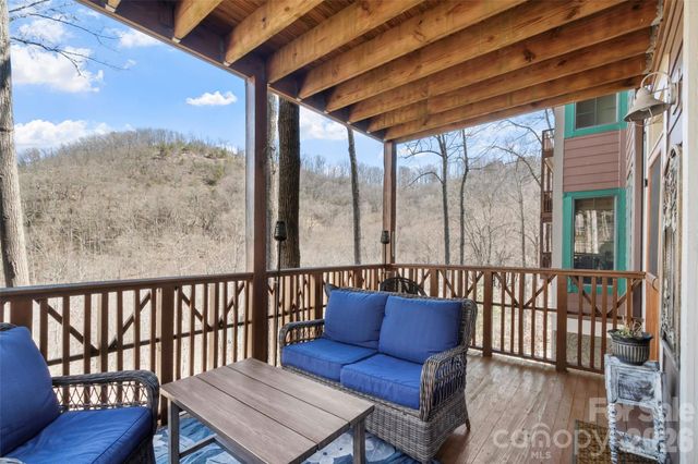 61 Creekside Way G-101, Burnsville, NC 28714