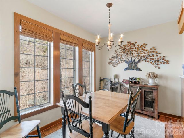 61 Creekside Way G-101, Burnsville, NC 28714