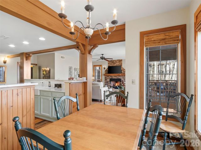 61 Creekside Way G-101, Burnsville, NC 28714