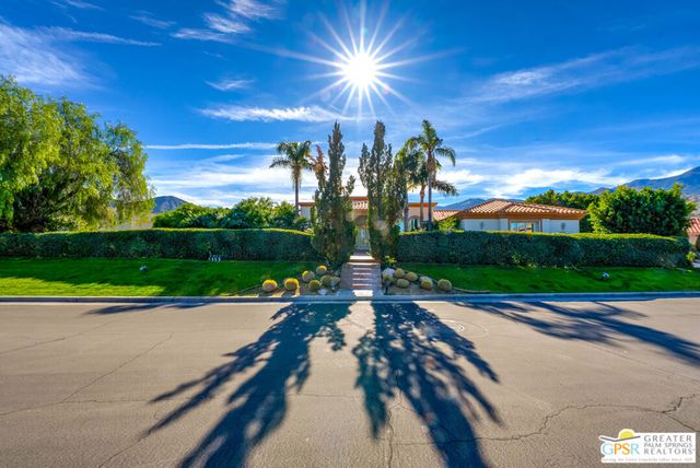 1019 Andreas Palms Drive, Palm Springs, CA 92264