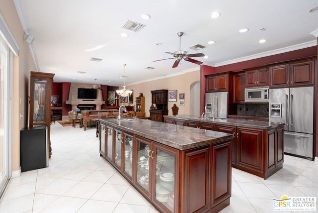 1019 Andreas Palms Drive, Palm Springs, CA 92264