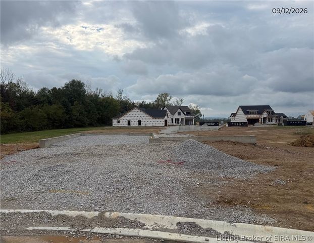 5005 Win Way, Jeffersonville, IN 47130