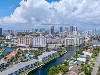 455 Paradise Isle Boulevard 404, Hallandale Beach, FL 33009