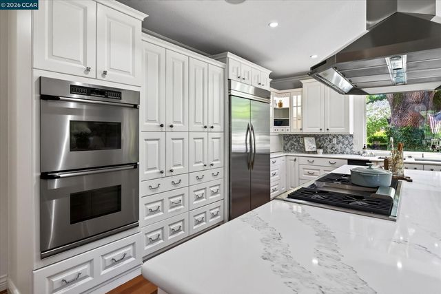 4211 Blackhawk Meadow Pl, Danville, CA 94506